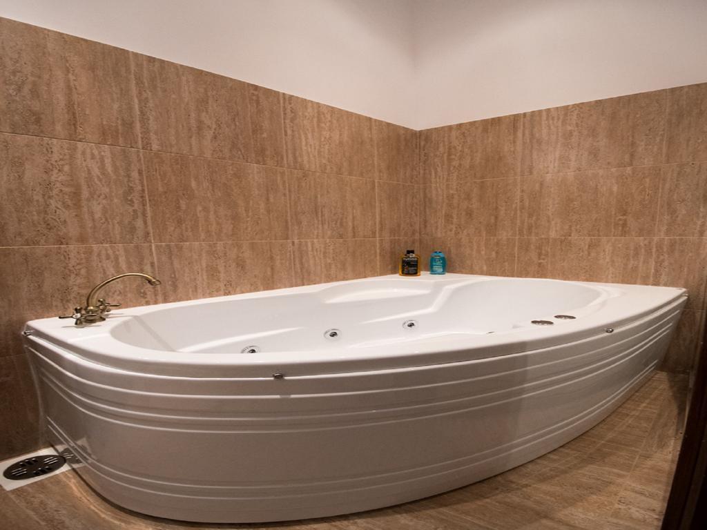 Luxury Central Apartment In Σίμπιου Εξωτερικό φωτογραφία