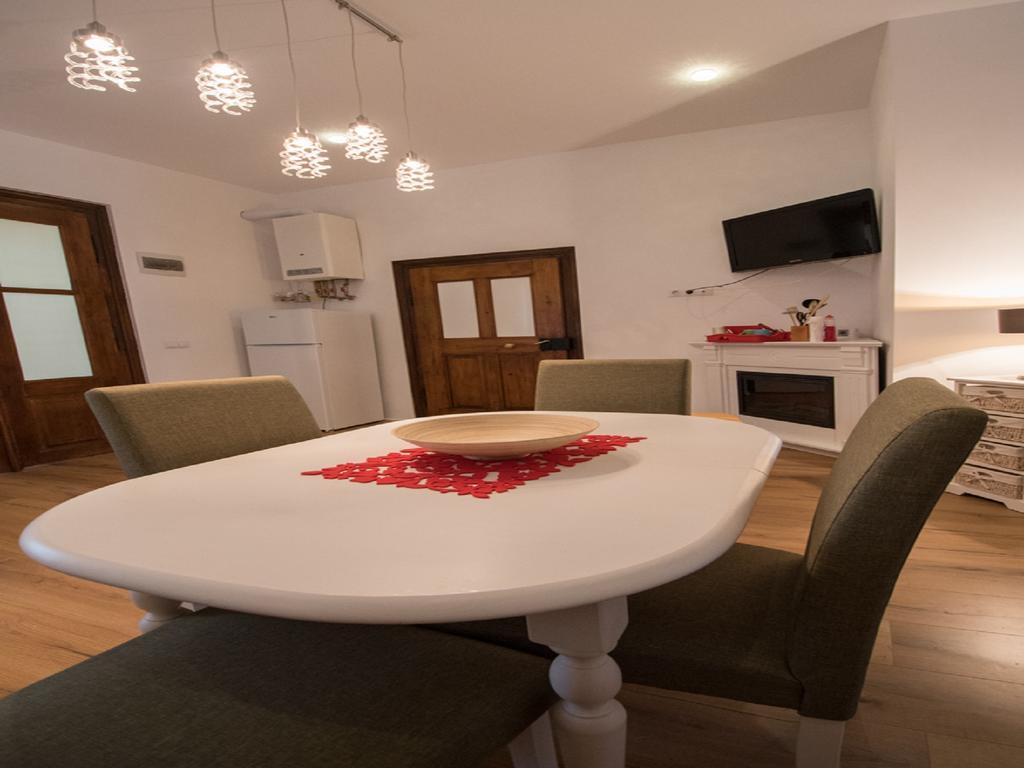 Luxury Central Apartment In Σίμπιου Εξωτερικό φωτογραφία